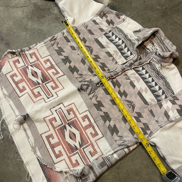 We The Free Arizona Sky Pullover Shirt - Picture 4 of 5